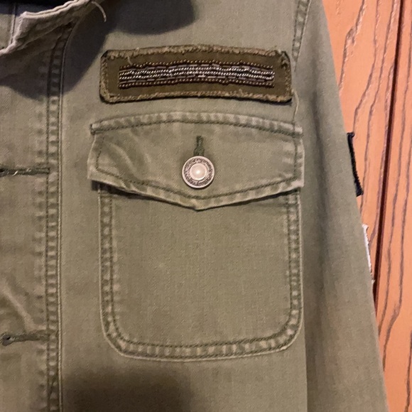 AEO Military Style Shacket. Perfect for fall! - Picture 2 of 4